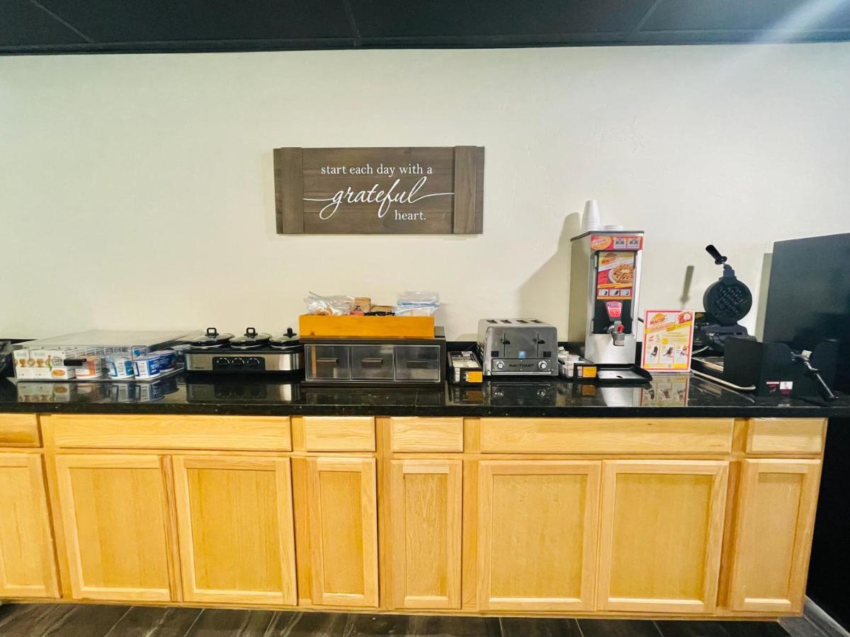 Fairbridge Inn & Suites Cuero Dış mekan fotoğraf