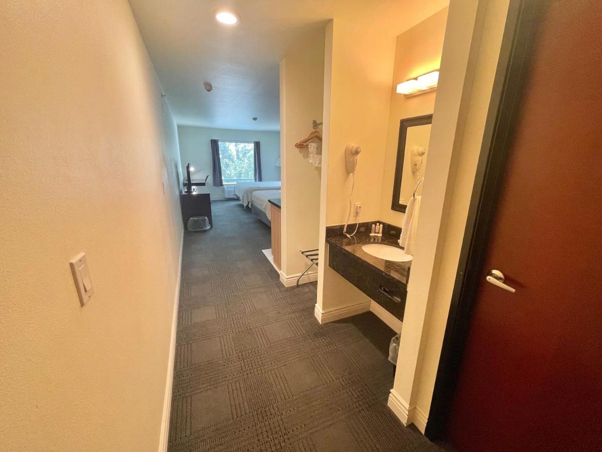 Fairbridge Inn & Suites Cuero Dış mekan fotoğraf